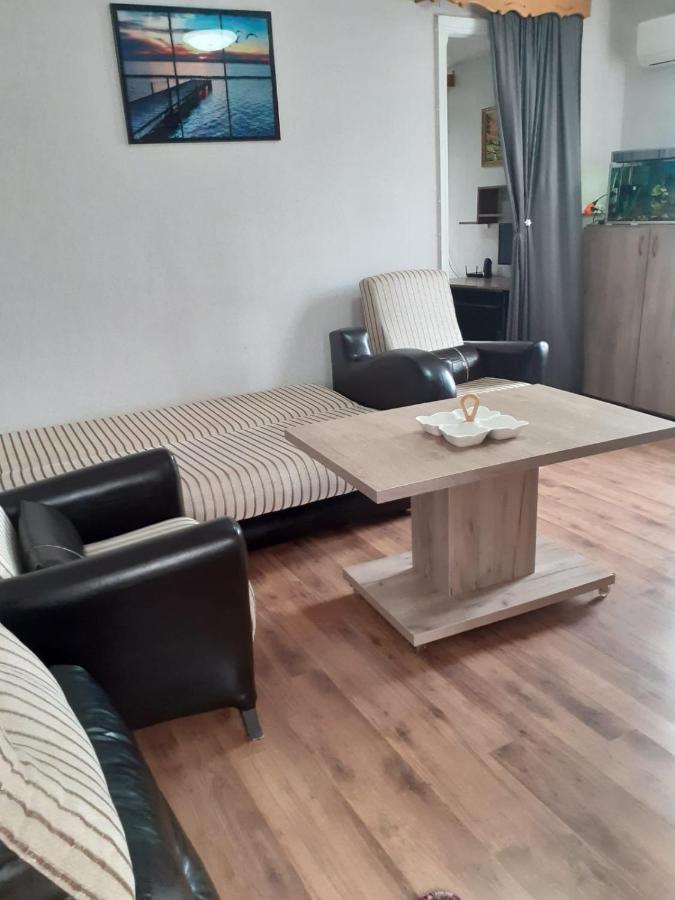 Квартира У Бульвара 1 Batumi Bagian luar foto