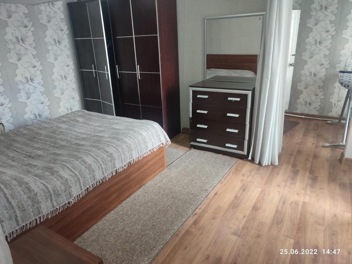 Квартира У Бульвара 1 Batumi Bagian luar foto