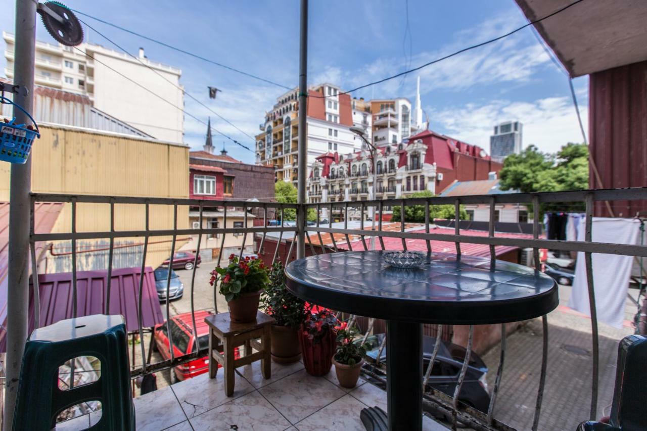 Квартира У Бульвара 1 Batumi Bagian luar foto